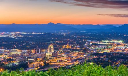 Spend this summer in Knoxville, TN